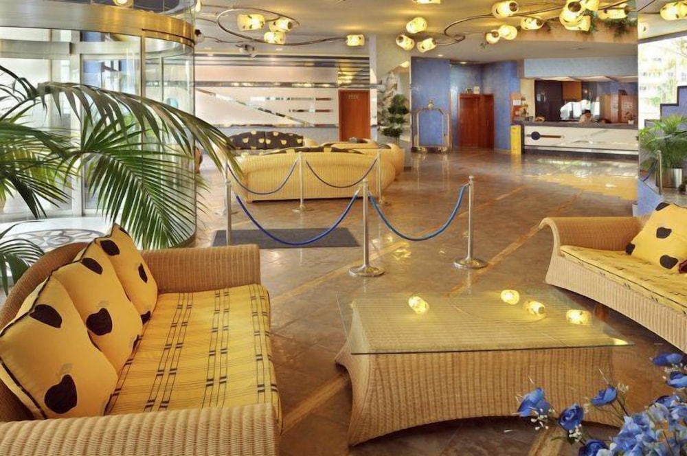 KAKTUS Hotel Kaktus Albir — Hotel building in L'Alfas del Pi, Valencian Community
