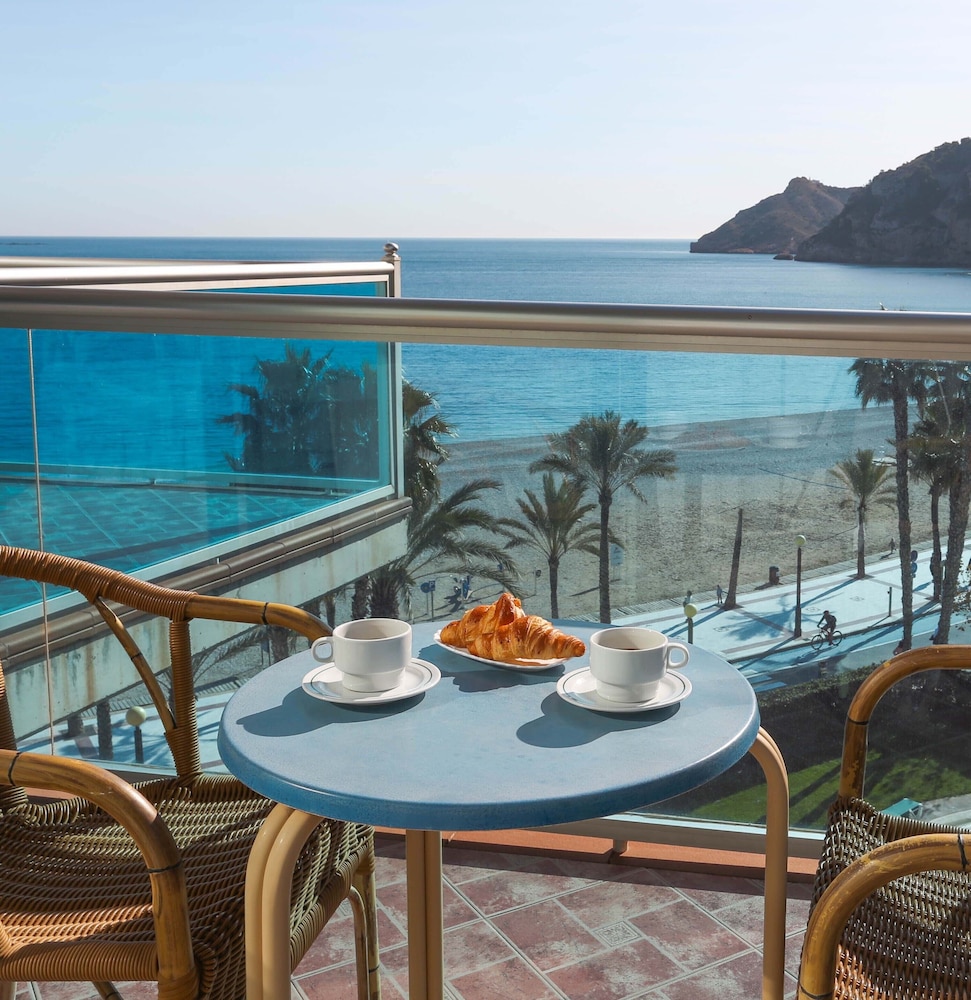 KAKTUS Hotel Kaktus Albir — Hotel rooms in L'Alfas del Pi, Valencian Community