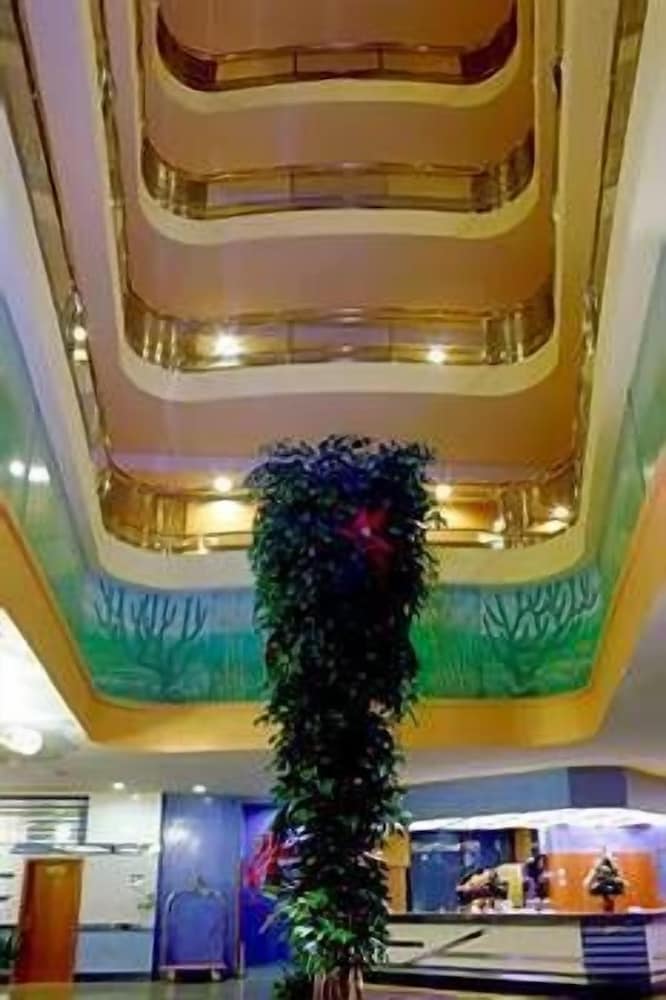 KAKTUS Hotel Kaktus Albir — Hotel building in L'Alfas del Pi, Valencian Community