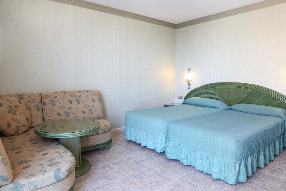 KAKTUS Hotel Kaktus Albir — Hotel rooms in L'Alfas del Pi, Valencian Community