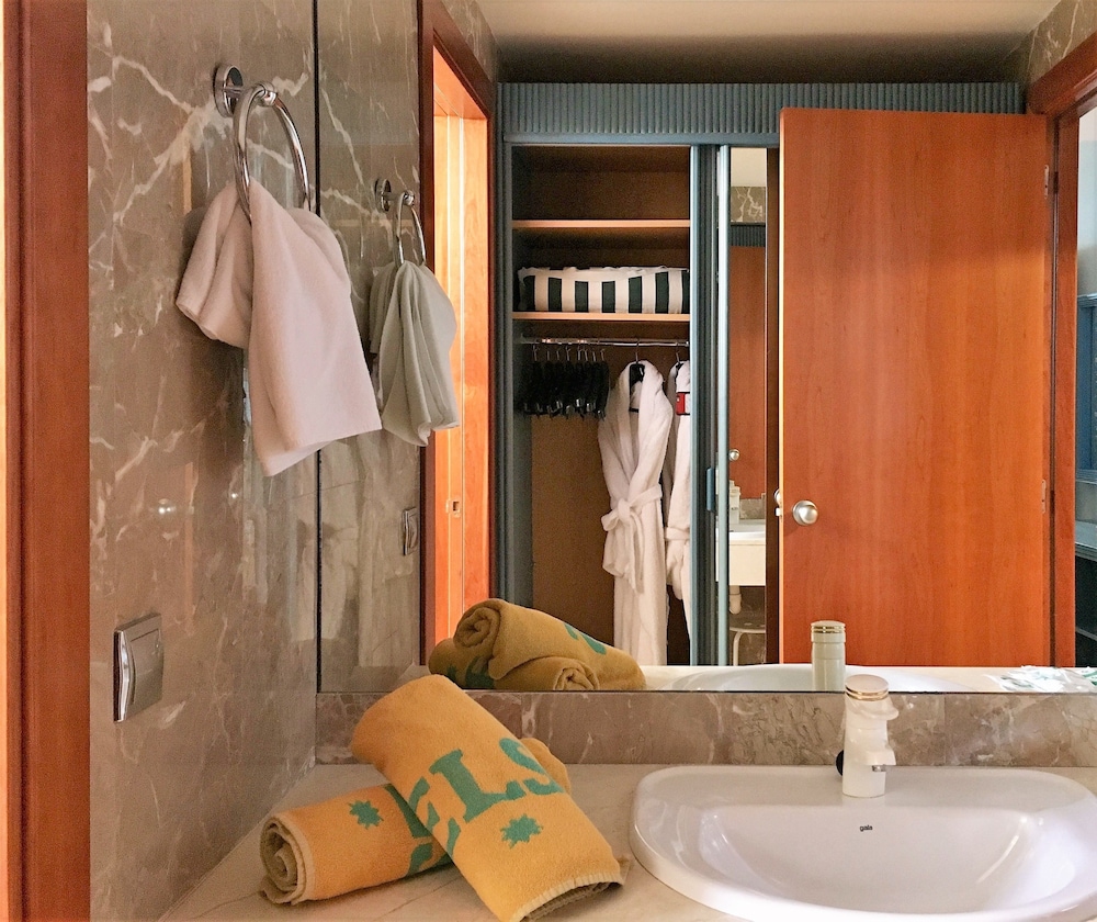 KAKTUS Hotel Kaktus Albir — Hotel rooms in L'Alfas del Pi, Valencian Community