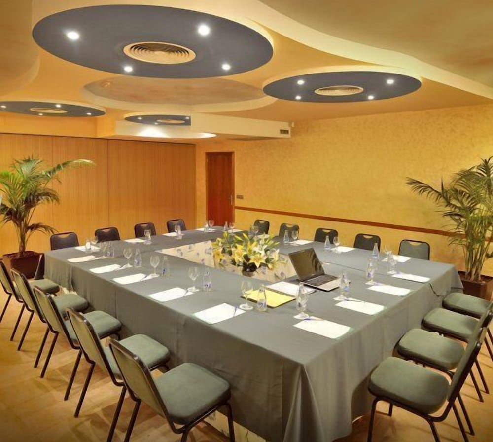 KAKTUS Hotel Kaktus Albir — Hotel building in L'Alfas del Pi, Valencian Community