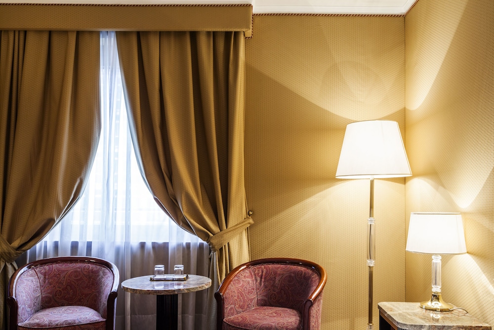 DORIA GRAND HOTEL ROOFTOP — Hotel rooms in Milan, Lombardy