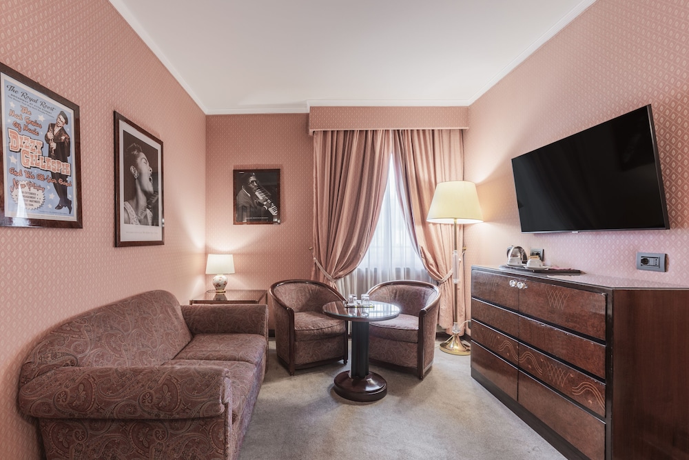 DORIA GRAND HOTEL ROOFTOP — Hotel rooms in Milan, Lombardy