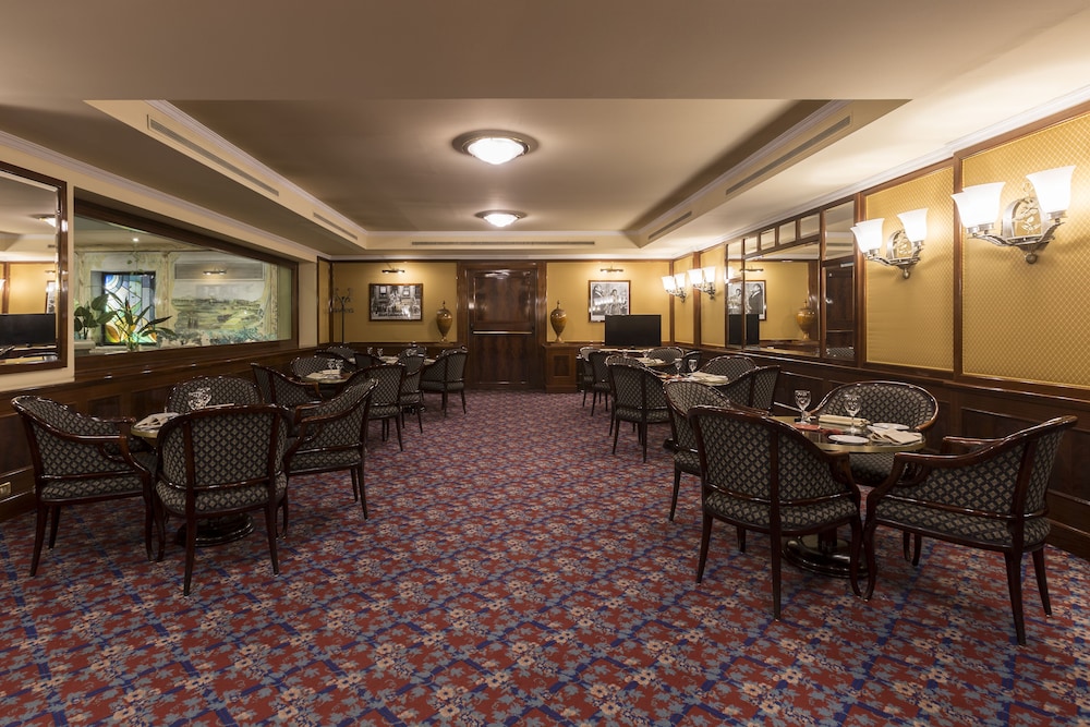 DORIA GRAND HOTEL ROOFTOP — Restaurant & bars in Milan, Lombardy
