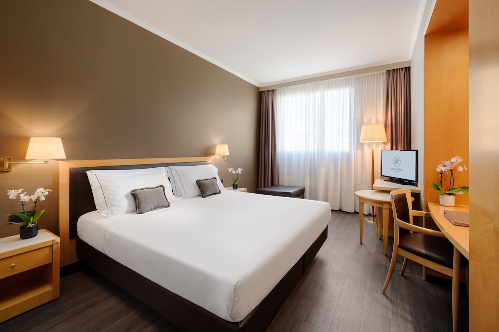 City Life Hotel Poliziano - by R Collection Hotels — Hotel rooms in Milan, Lombardy