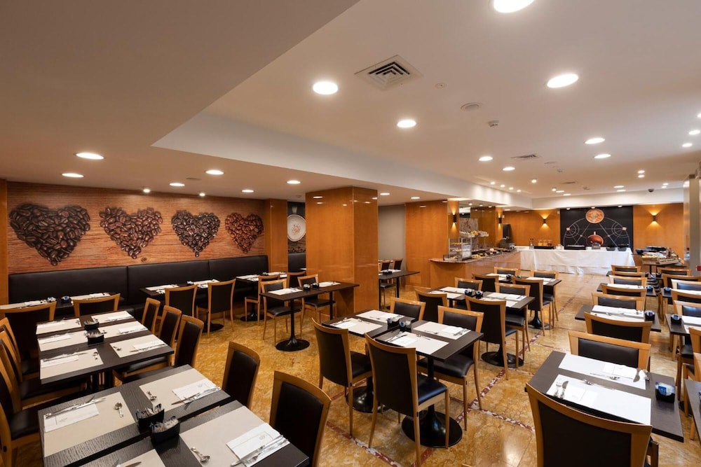 City Life Hotel Poliziano - by R Collection Hotels — Restaurant & bars in Milan, Lombardy