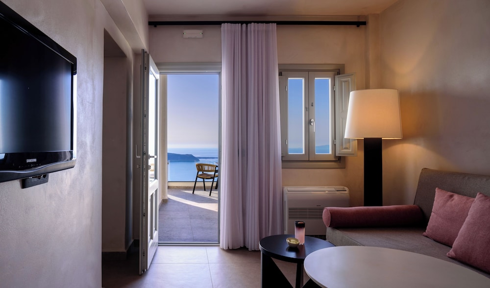 Andromeda Villas — Hotel rooms in Imerovigli, South Aegean