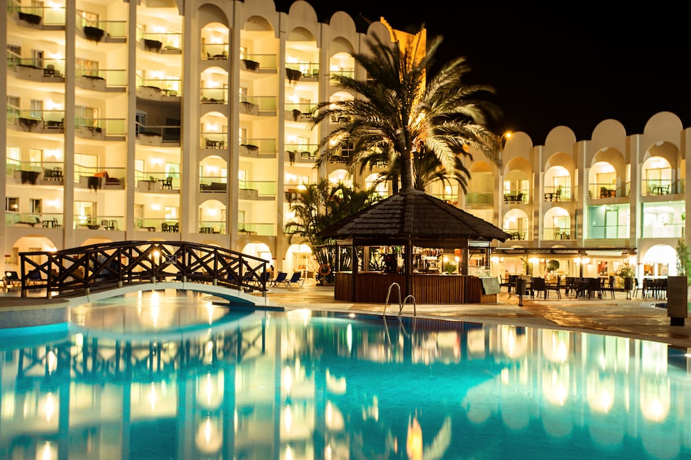 Ona Marinas de Nerja Spa Resort — Hotel building in Nerja, Andalusia