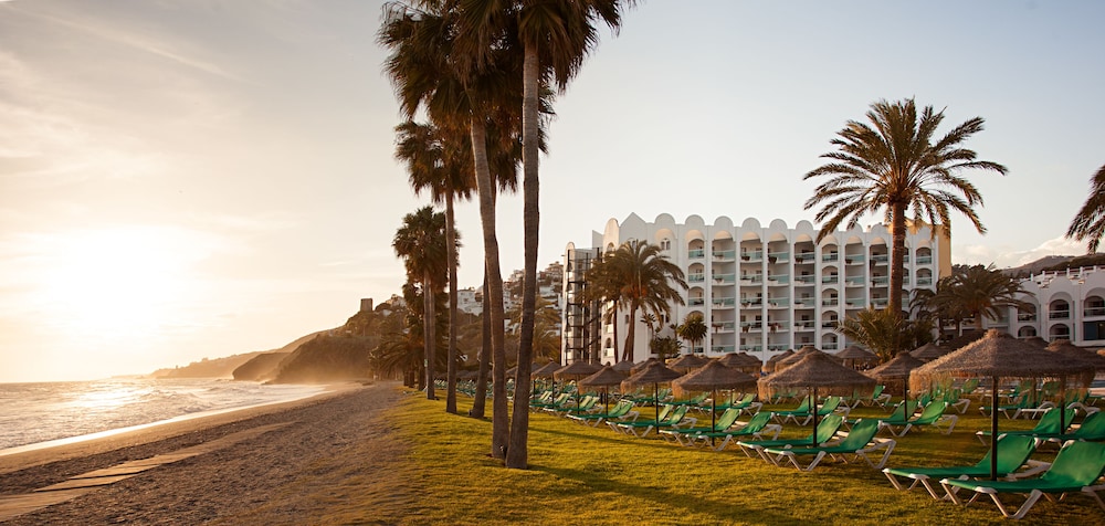 Ona Marinas de Nerja Spa Resort — Beach in Nerja, Andalusia