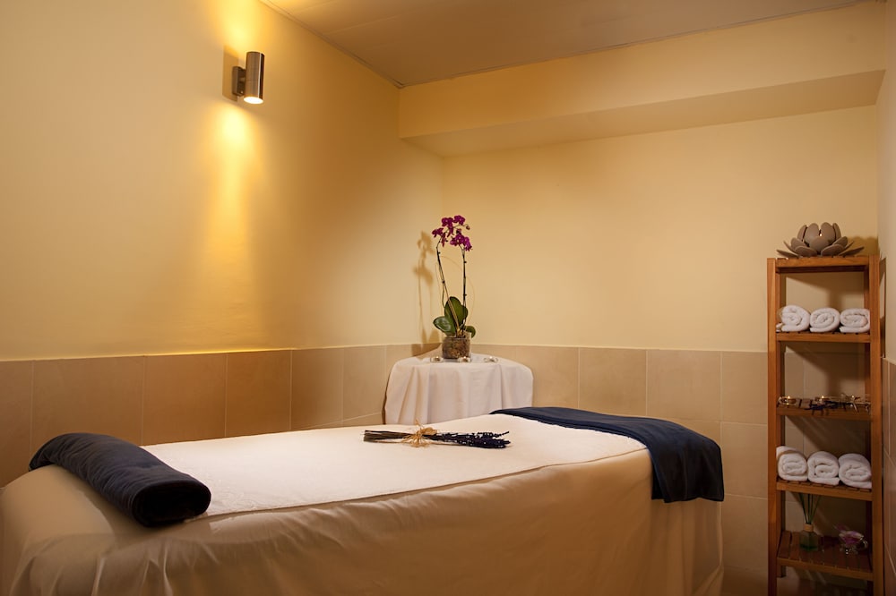 Ona Marinas de Nerja Spa Resort — Spa in Nerja, Andalusia