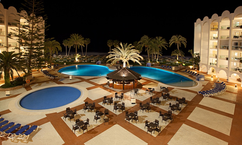 Ona Marinas de Nerja Spa Resort — Swimming pool in Nerja, Andalusia