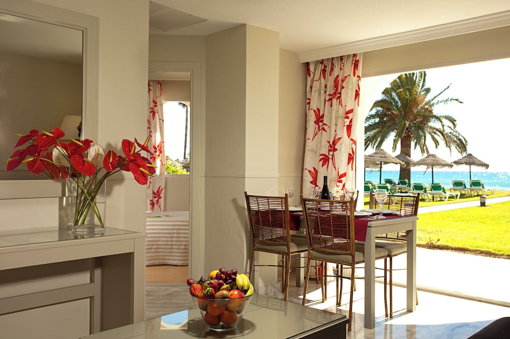 Ona Marinas de Nerja Spa Resort — Hotel rooms in Nerja, Andalusia