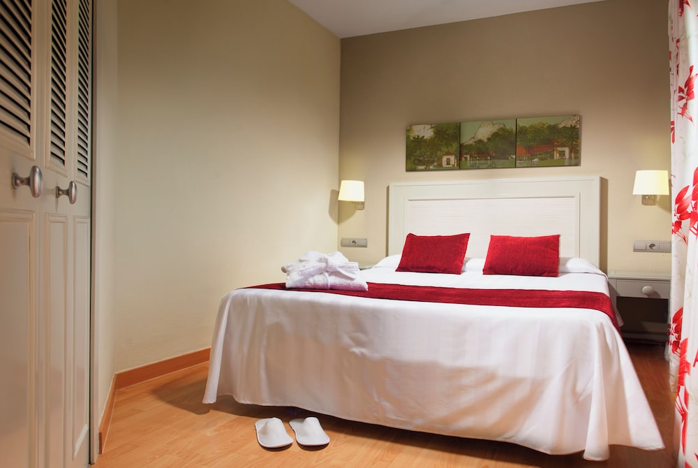 Ona Marinas de Nerja Spa Resort — Hotel rooms in Nerja, Andalusia