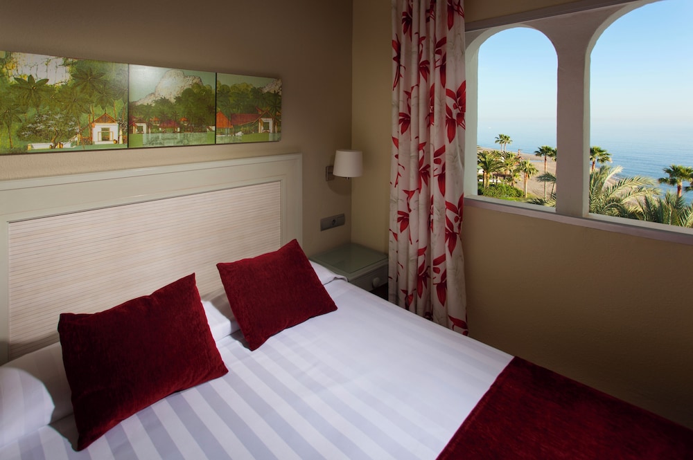 Ona Marinas de Nerja Spa Resort — Hotel rooms in Nerja, Andalusia