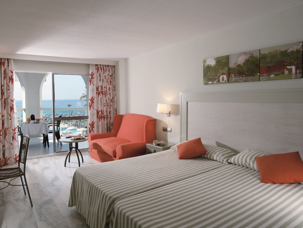 Ona Marinas de Nerja Spa Resort — Hotel rooms in Nerja, Andalusia