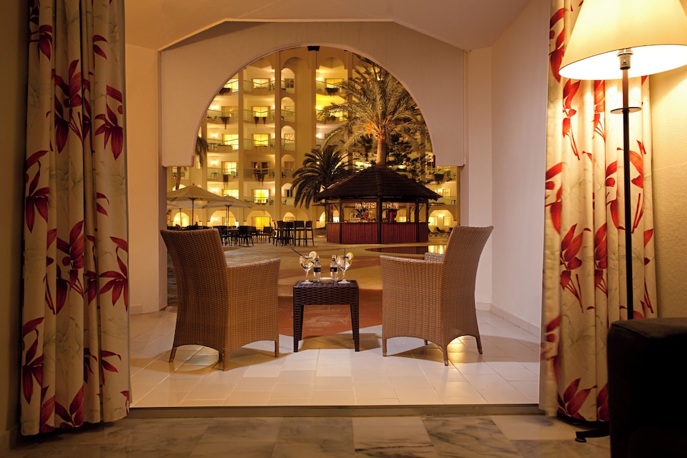 Ona Marinas de Nerja Spa Resort — Restaurant & bars in Nerja, Andalusia