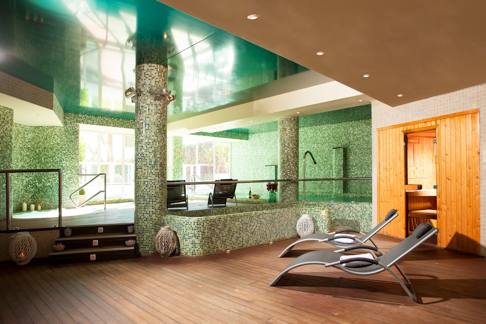 Ona Marinas de Nerja Spa Resort — Spa in Nerja, Andalusia