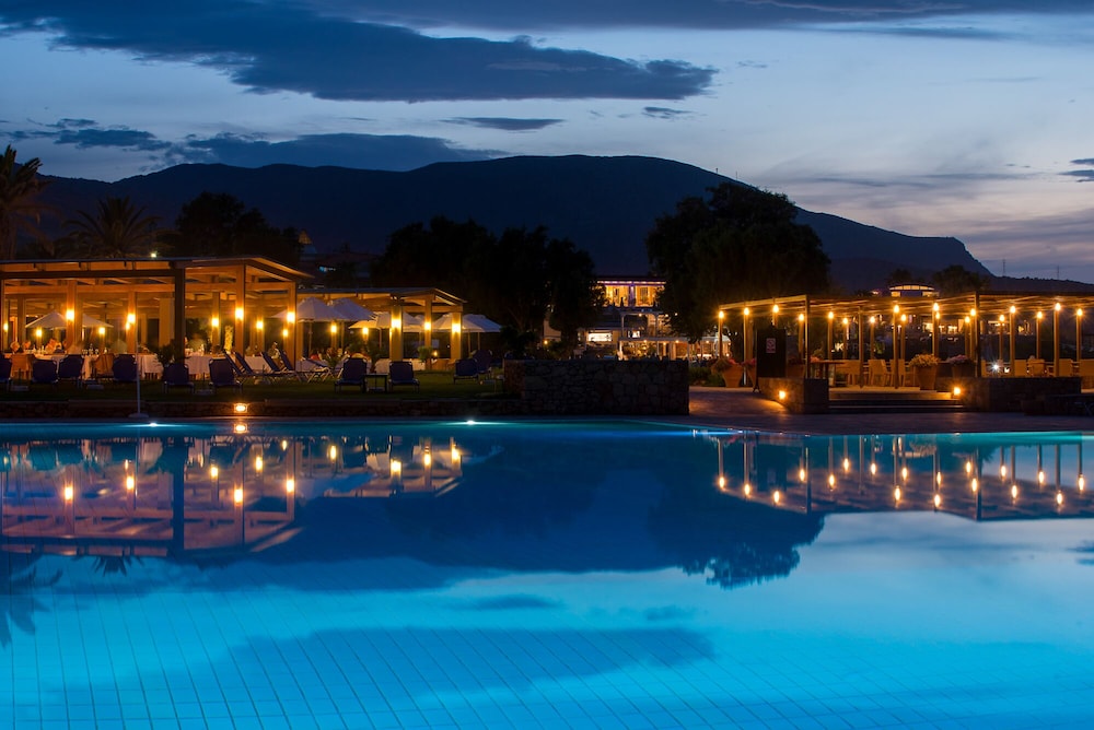 Kernos Beach — Swimming pool in Malia