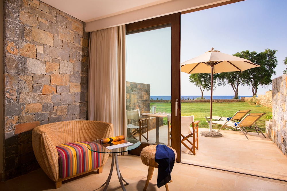 Kernos Beach — Hotel rooms in Malia