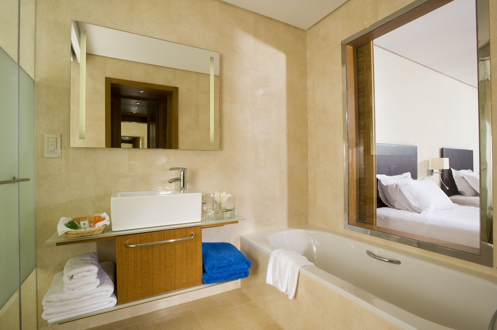 Kernos Beach — Hotel rooms in Malia