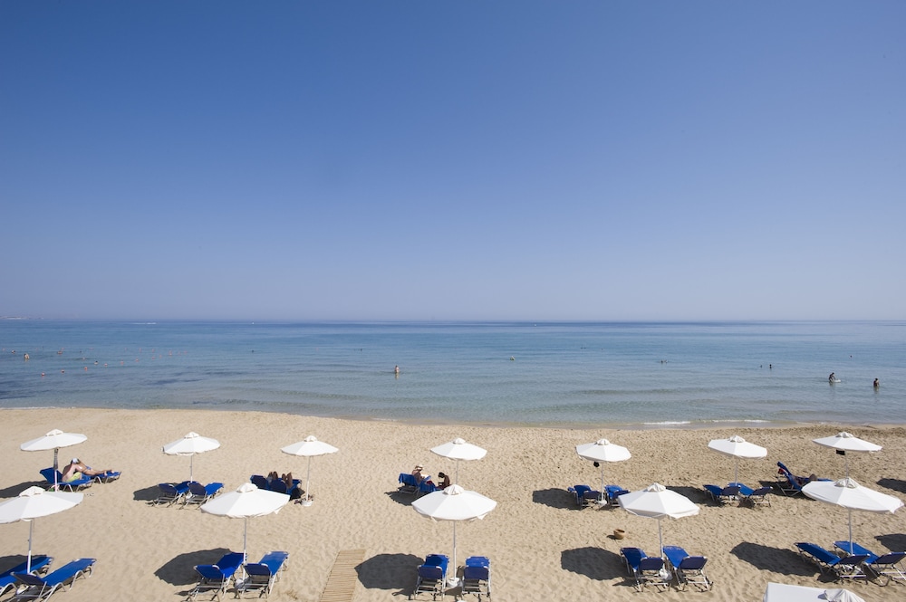 Kernos Beach - zdjęcie 3
