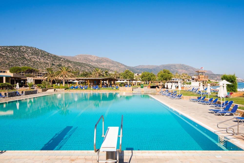Kernos Beach — Swimming pool in Malia