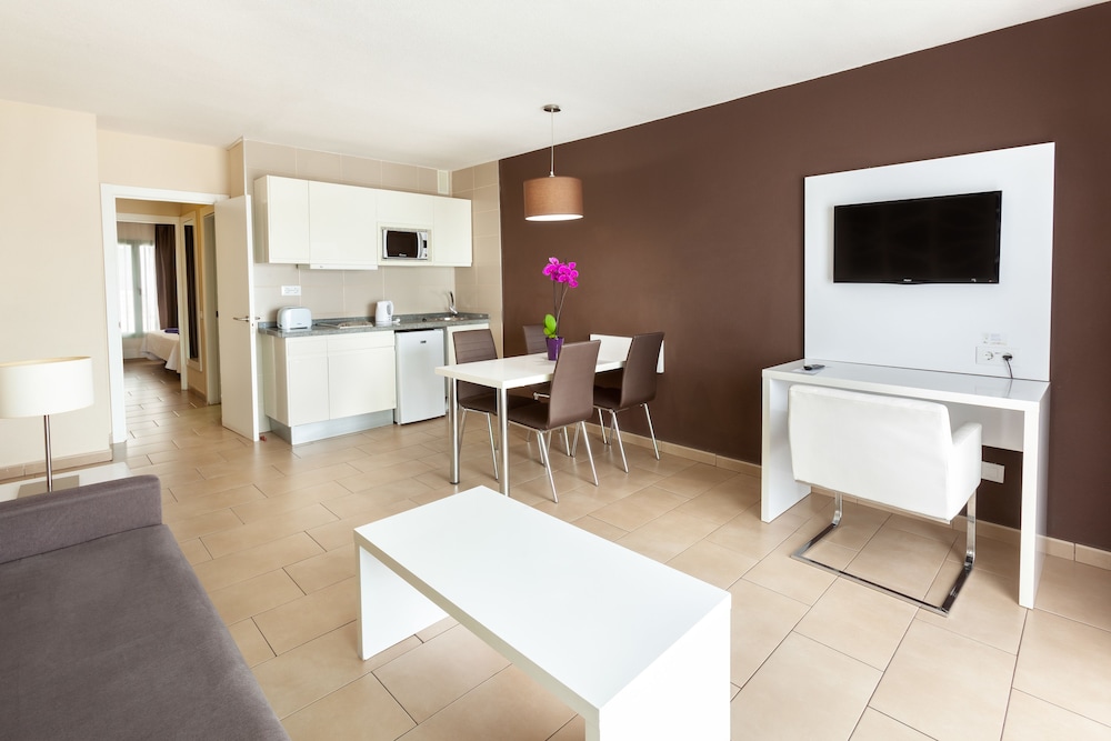 Playaolid Suites & Apartments — Hotel rooms in Costa Adeje, Canary Islands