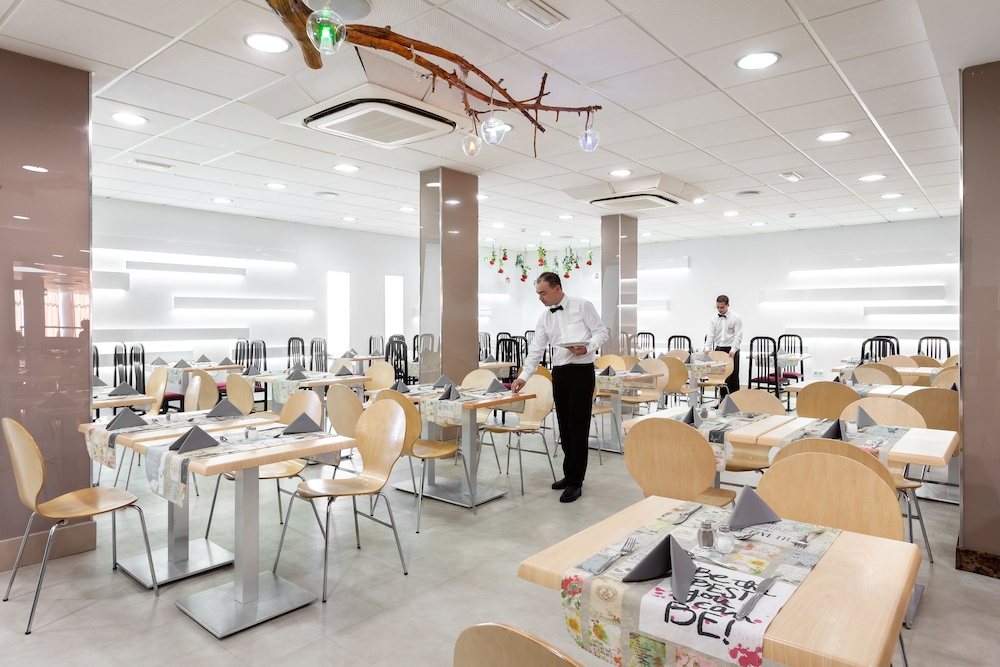 Playaolid Suites & Apartments — Restaurant & bars in Costa Adeje, Canary Islands