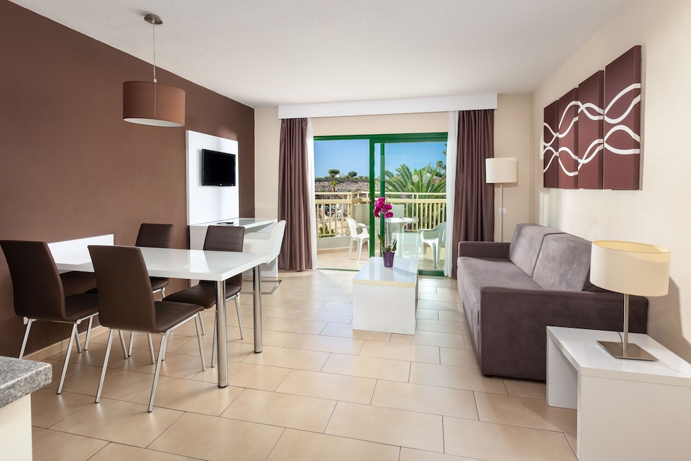 Playaolid Suites & Apartments — Hotel rooms in Costa Adeje, Canary Islands