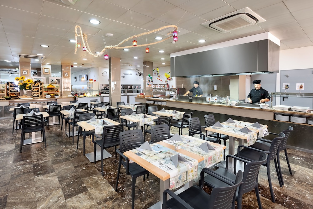 Playaolid Suites & Apartments — Restaurant & bars in Costa Adeje, Canary Islands