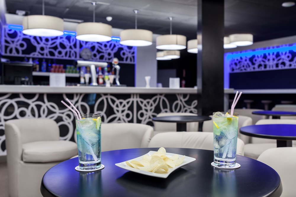 Playaolid Suites & Apartments — Restaurant & bars in Costa Adeje, Canary Islands