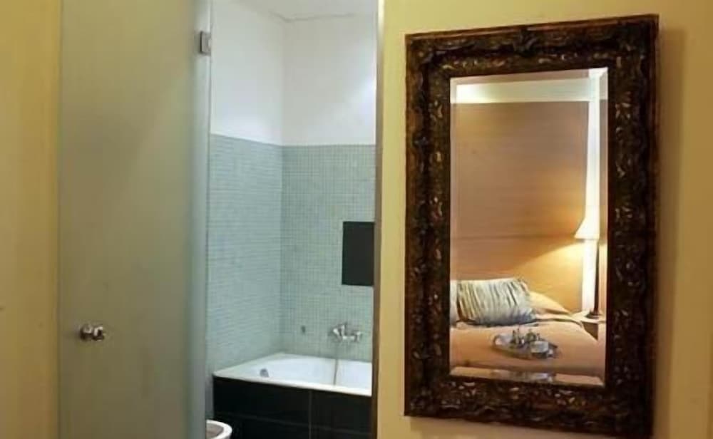 Art Hotel Athens — Hotel rooms in Athens, Attica