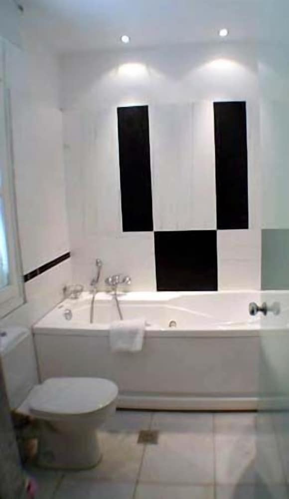 Art Hotel Athens — Hotel rooms in Athens, Attica