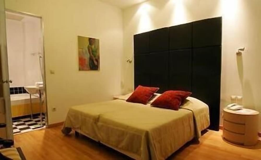 Art Hotel Athens — Hotel rooms in Athens, Attica
