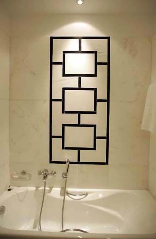 Art Hotel Athens — Hotel rooms in Athens, Attica