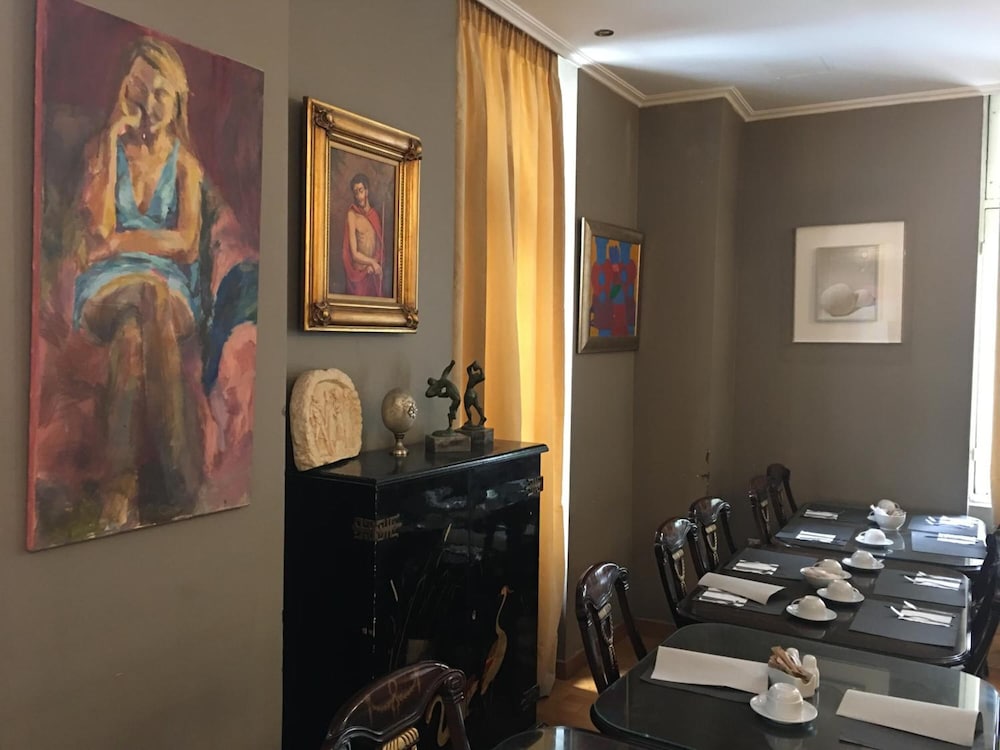 Art Hotel Athens — Hotel rooms in Athens, Attica
