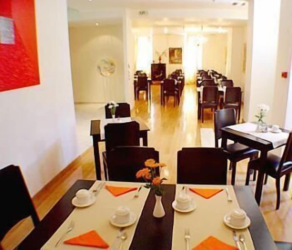 Art Hotel Athens — Restaurant & bars in Athens, Attica