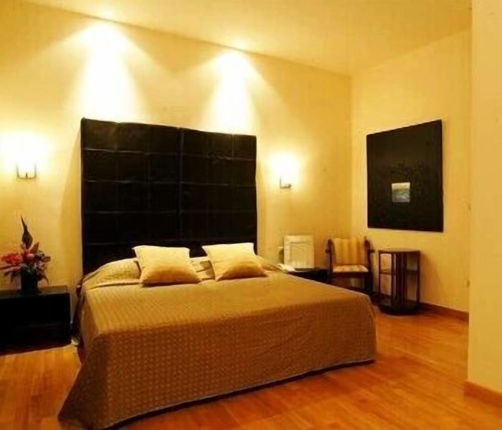 Art Hotel Athens — Hotel rooms in Athens, Attica