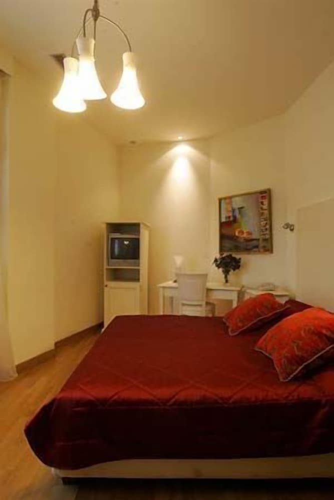 Art Hotel Athens — Hotel rooms in Athens, Attica