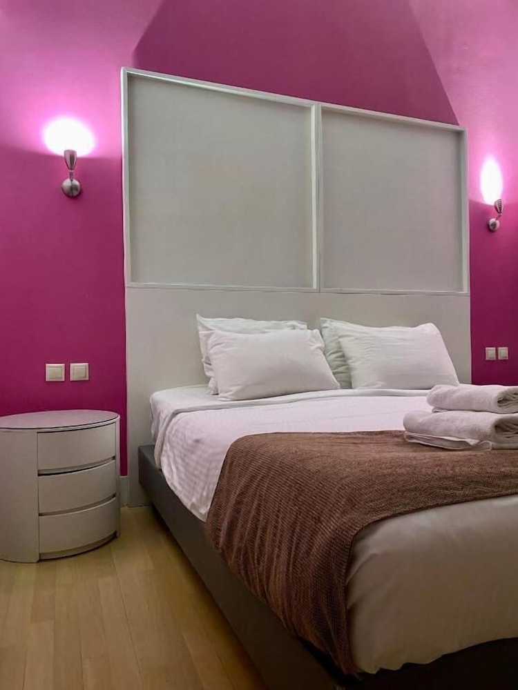 Art Hotel Athens — Hotel rooms in Athens, Attica