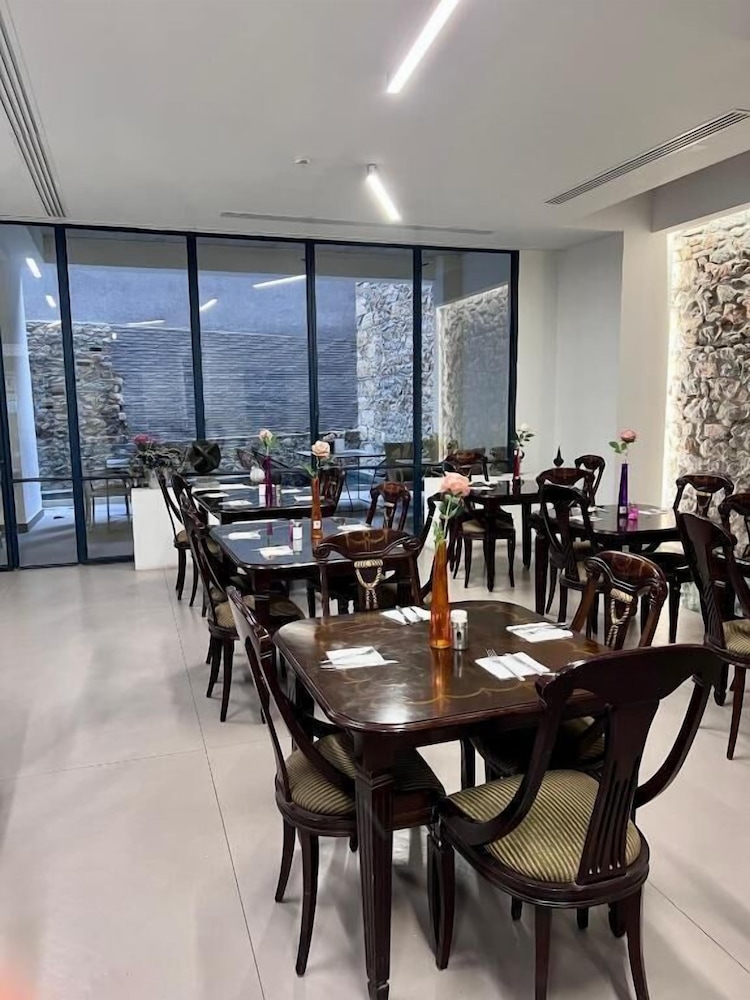 Art Hotel Athens — Restaurant & bars in Athens, Attica