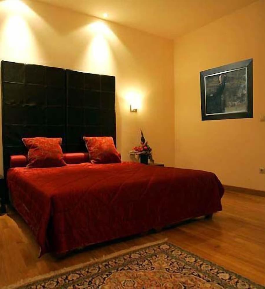 Art Hotel Athens — Hotel rooms in Athens, Attica