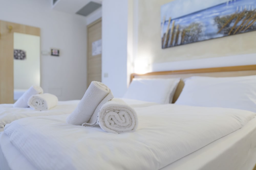 Hotel All'Azzurro — Hotel rooms in Limone sul Garda, Lombardy