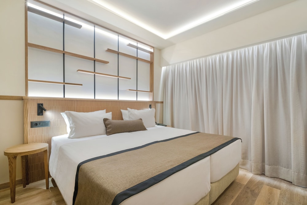 Capsis Astoria Heraklion Hotel — Hotel rooms in Heraklion