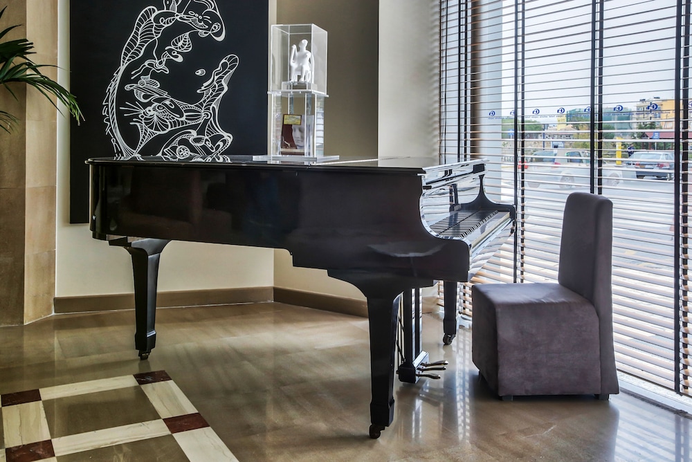 Capsis Astoria Heraklion Hotel — Restaurant & bars in Heraklion
