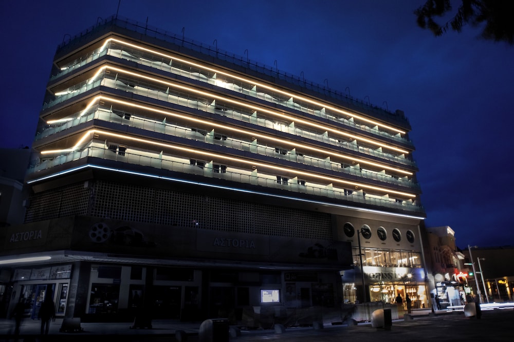 Capsis Astoria Heraklion Hotel — Hotel building in Heraklion