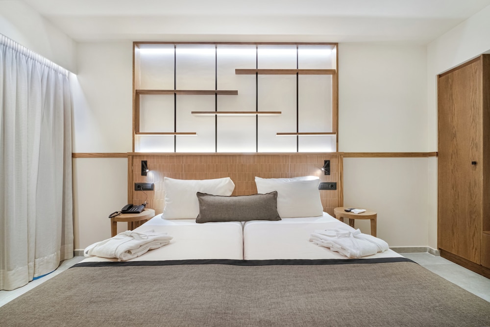 Capsis Astoria Heraklion Hotel — Hotel rooms in Heraklion