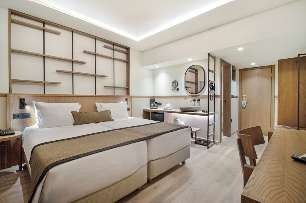 Capsis Astoria Heraklion Hotel — Hotel rooms in Heraklion