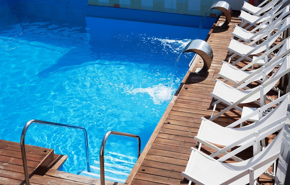 Capsis Astoria Heraklion Hotel — Swimming pool in Heraklion